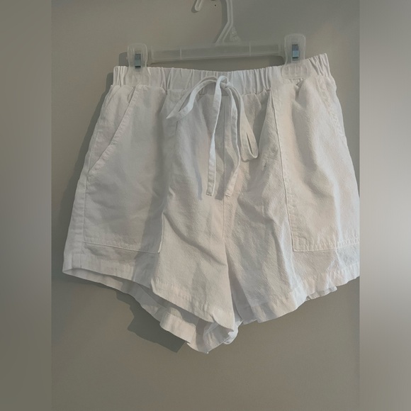 White Tie Waist Pocket Shorts, white size XS - Picture 2 of 3